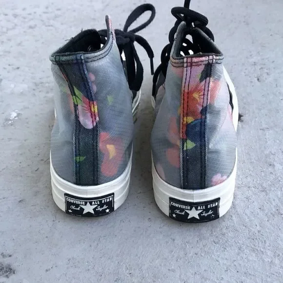 Chuck Taylor high tops  - Picture 5 of 7